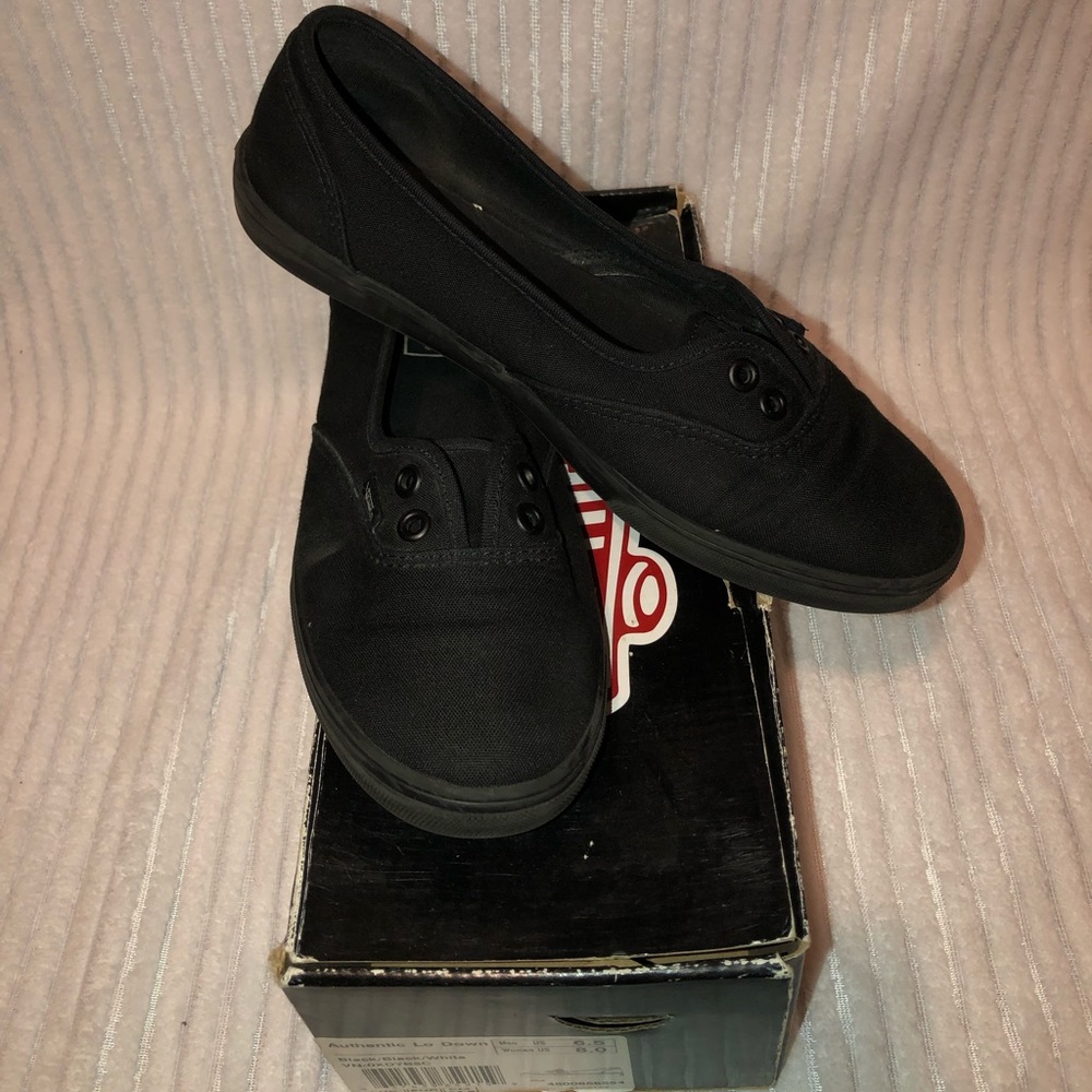 Authentic Lo down Vans